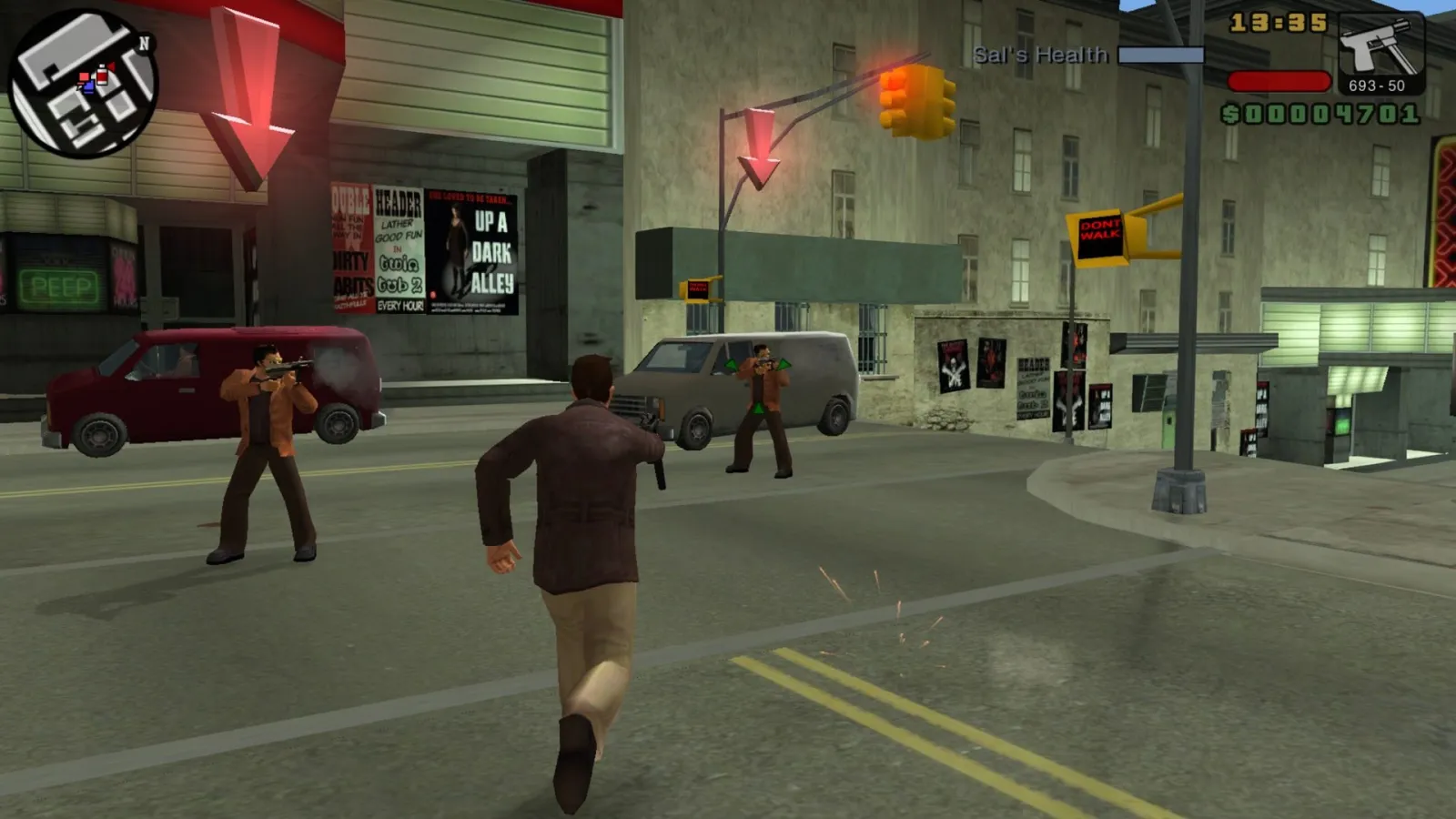 Перестрілка на вулиці Ліберті-Сіті в мобільній GTA Liberty City Stories