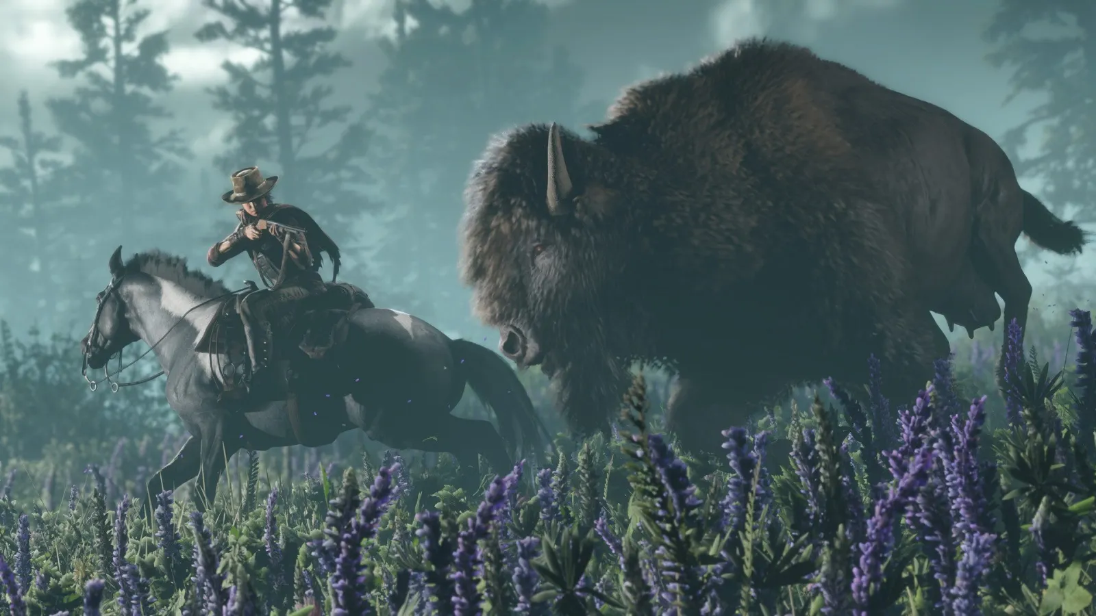 Çiçekli bir çayırda bizonun yanında at süren bir binici — Red Dead Online