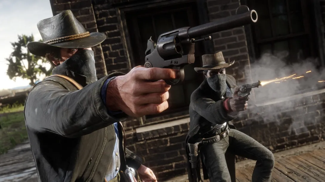 Red Dead Redemption 2de maskeli iki haydut tabancayla ateş ediyor